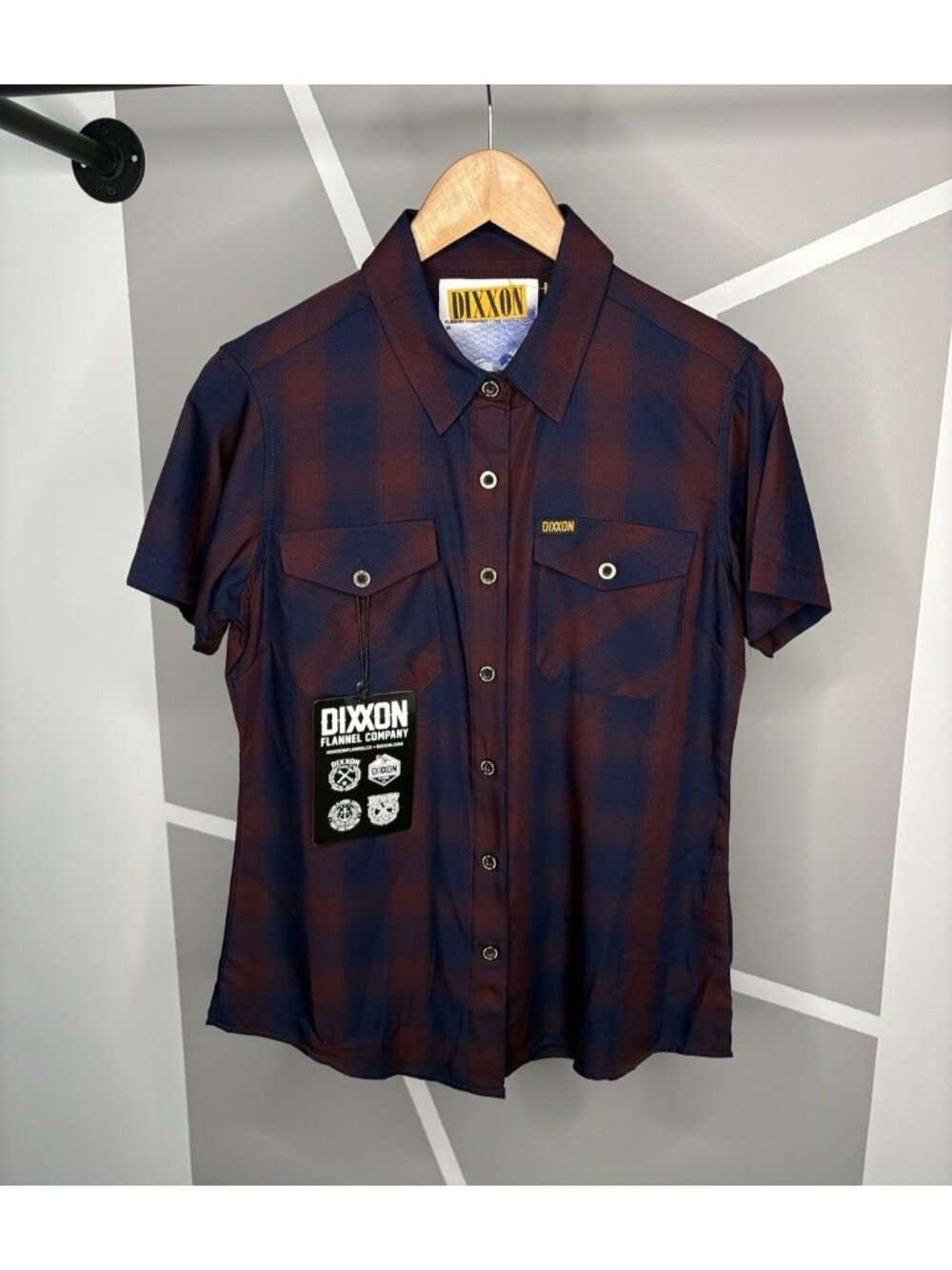 Dixxon Paramount Short Sleeve Button Down Shirt Womens M Bamboo Blue Wine